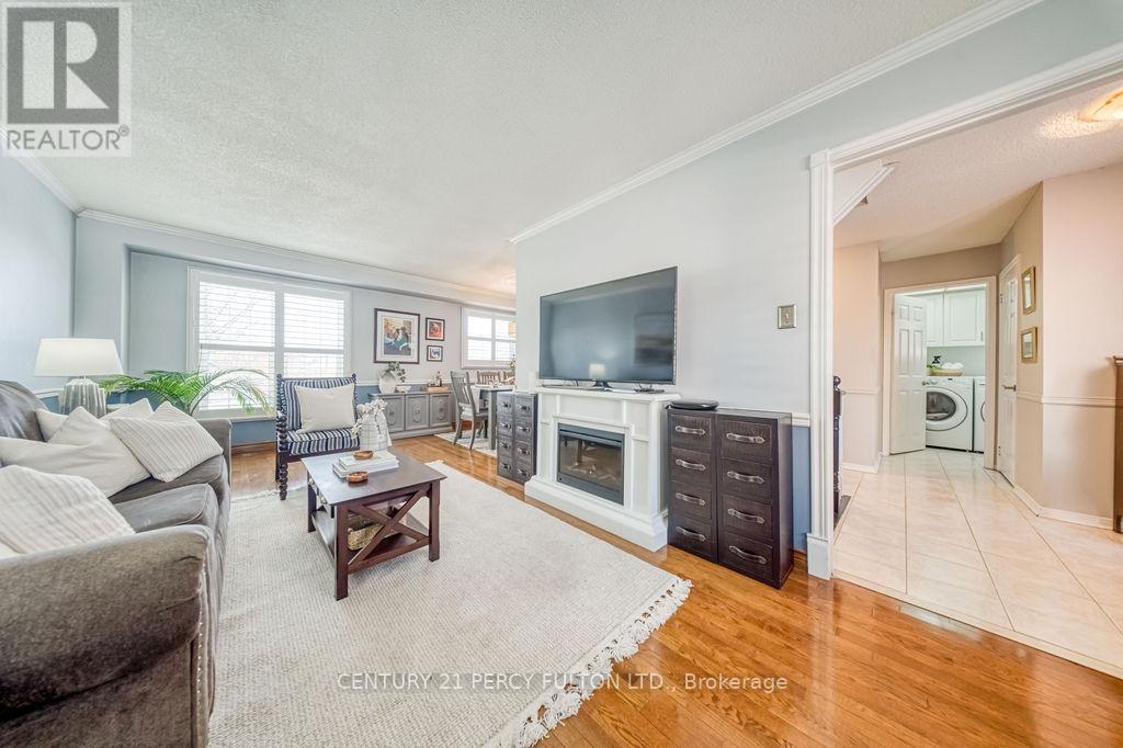 1037 Maury Crescent, Pickering (Liverpool), Ontario  L1X 1R3 - Photo 16 - E12769822