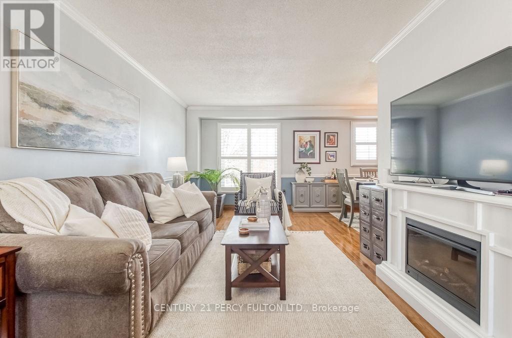 1037 Maury Crescent, Pickering (Liverpool), Ontario  L1X 1R3 - Photo 18 - E12769822