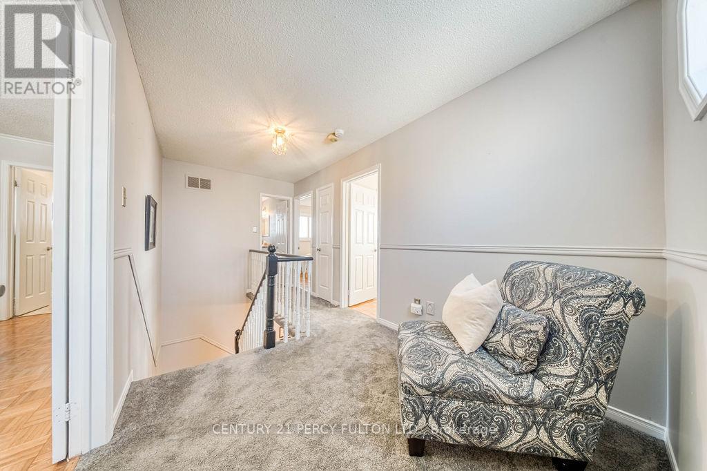 1037 Maury Crescent, Pickering (Liverpool), Ontario  L1X 1R3 - Photo 25 - E12769822