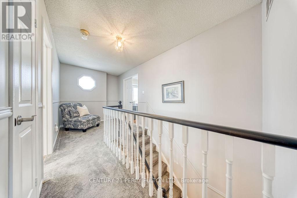 1037 Maury Crescent, Pickering (Liverpool), Ontario  L1X 1R3 - Photo 26 - E12769822