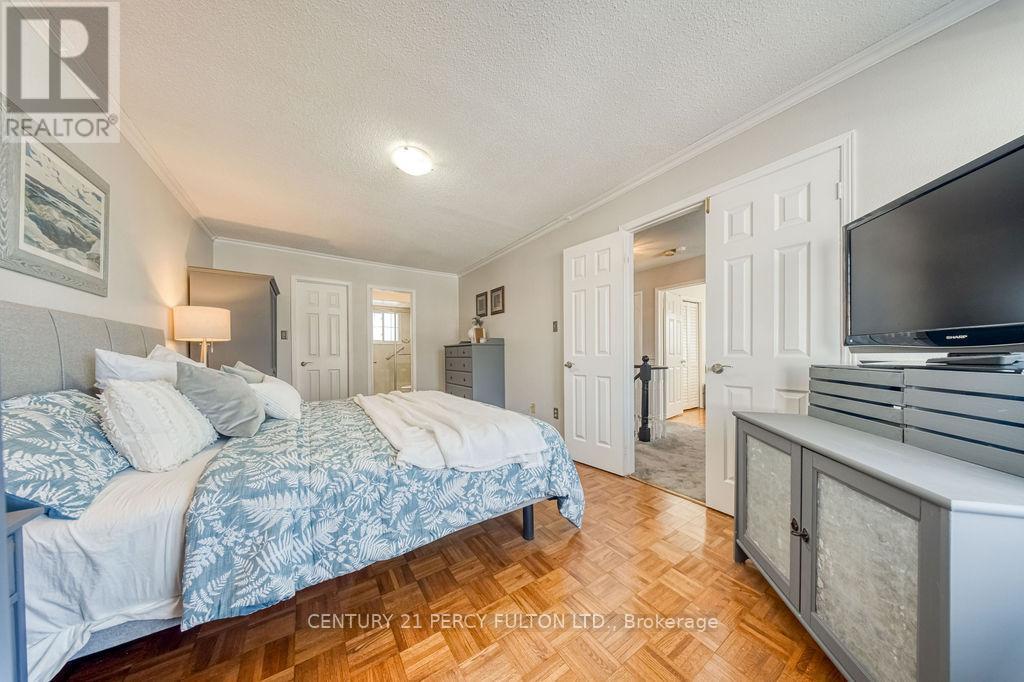 1037 Maury Crescent, Pickering (Liverpool), Ontario  L1X 1R3 - Photo 29 - E12769822