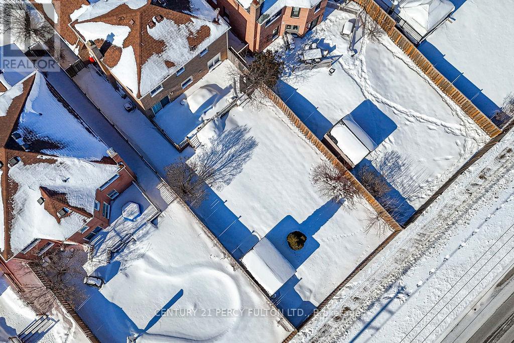 1037 Maury Crescent, Pickering (Liverpool), Ontario  L1X 1R3 - Photo 46 - E12769822