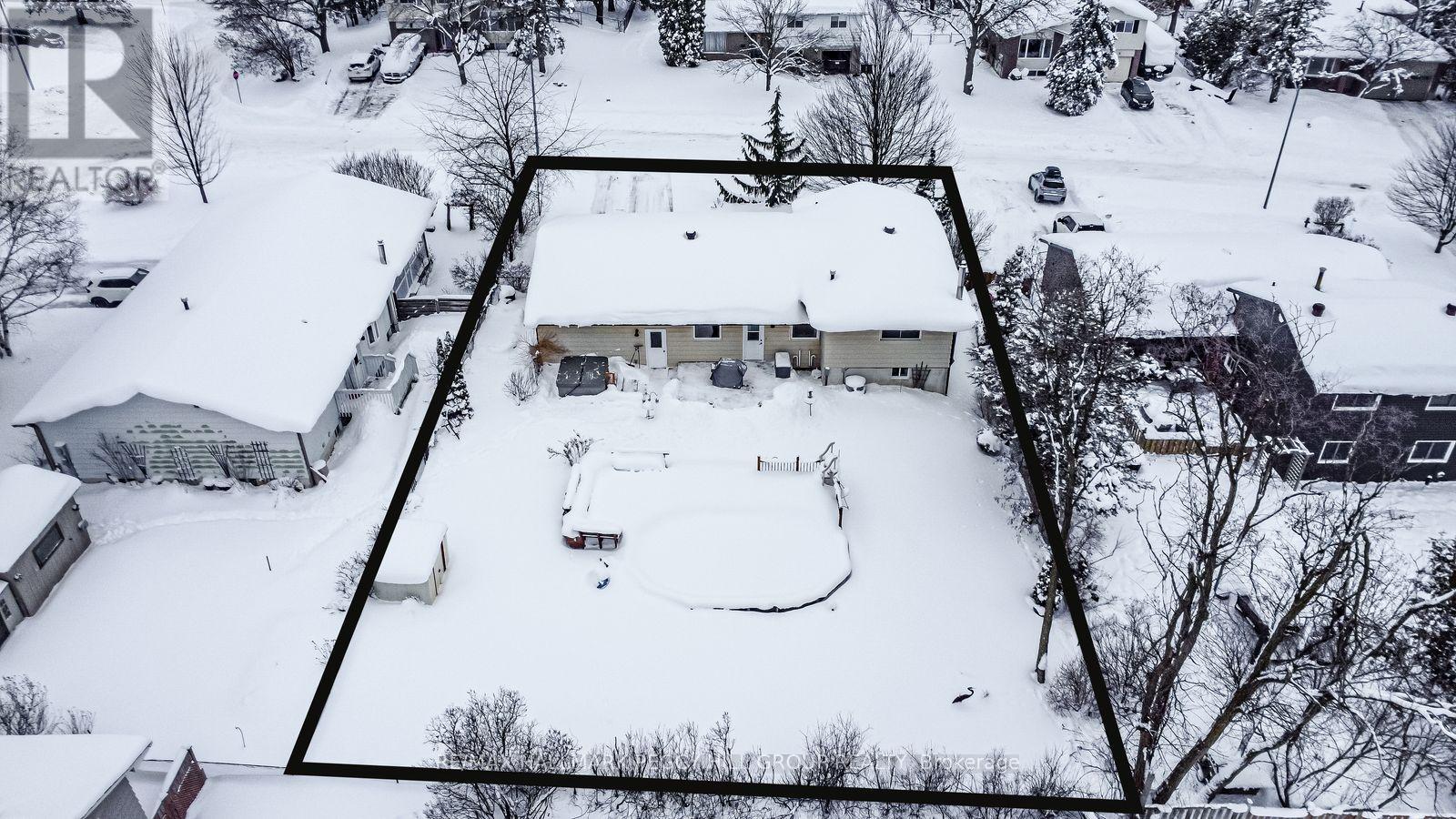 229 Deborah Way, Barrie (Painswick North), Ontario  L4N 4N8 - Photo 15 - S12769792