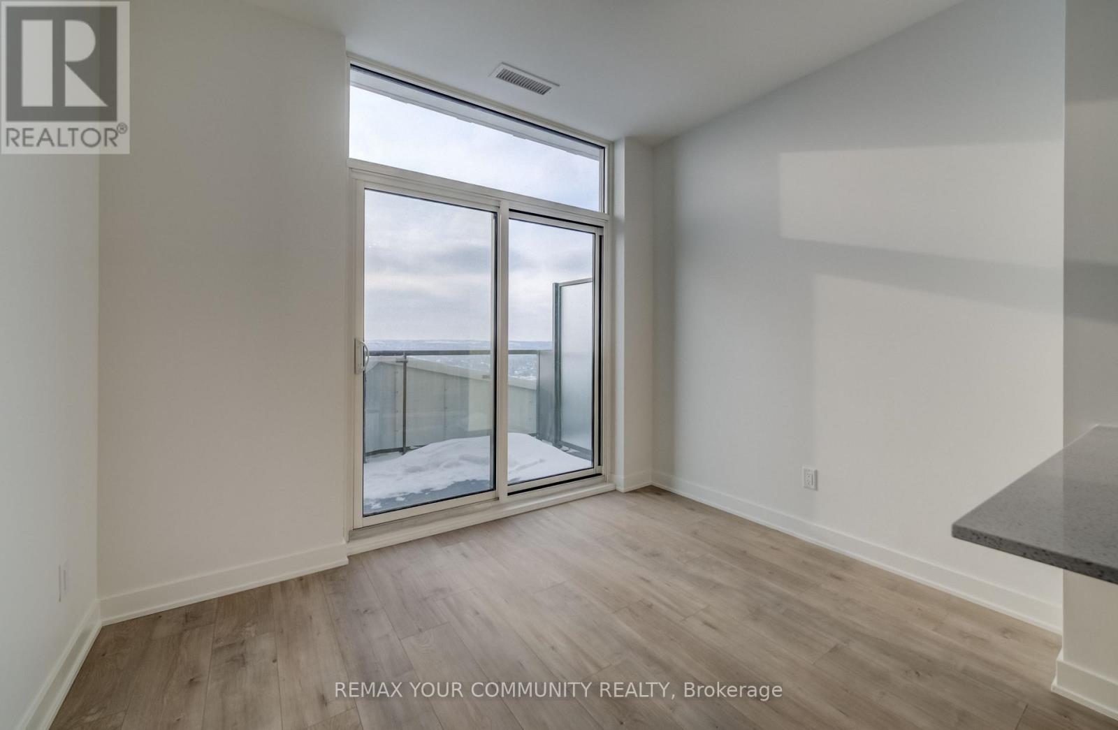 3704 - 25 Wellington Street, Kitchener, Ontario  N2G 0G5 - Photo 18 - X12769840