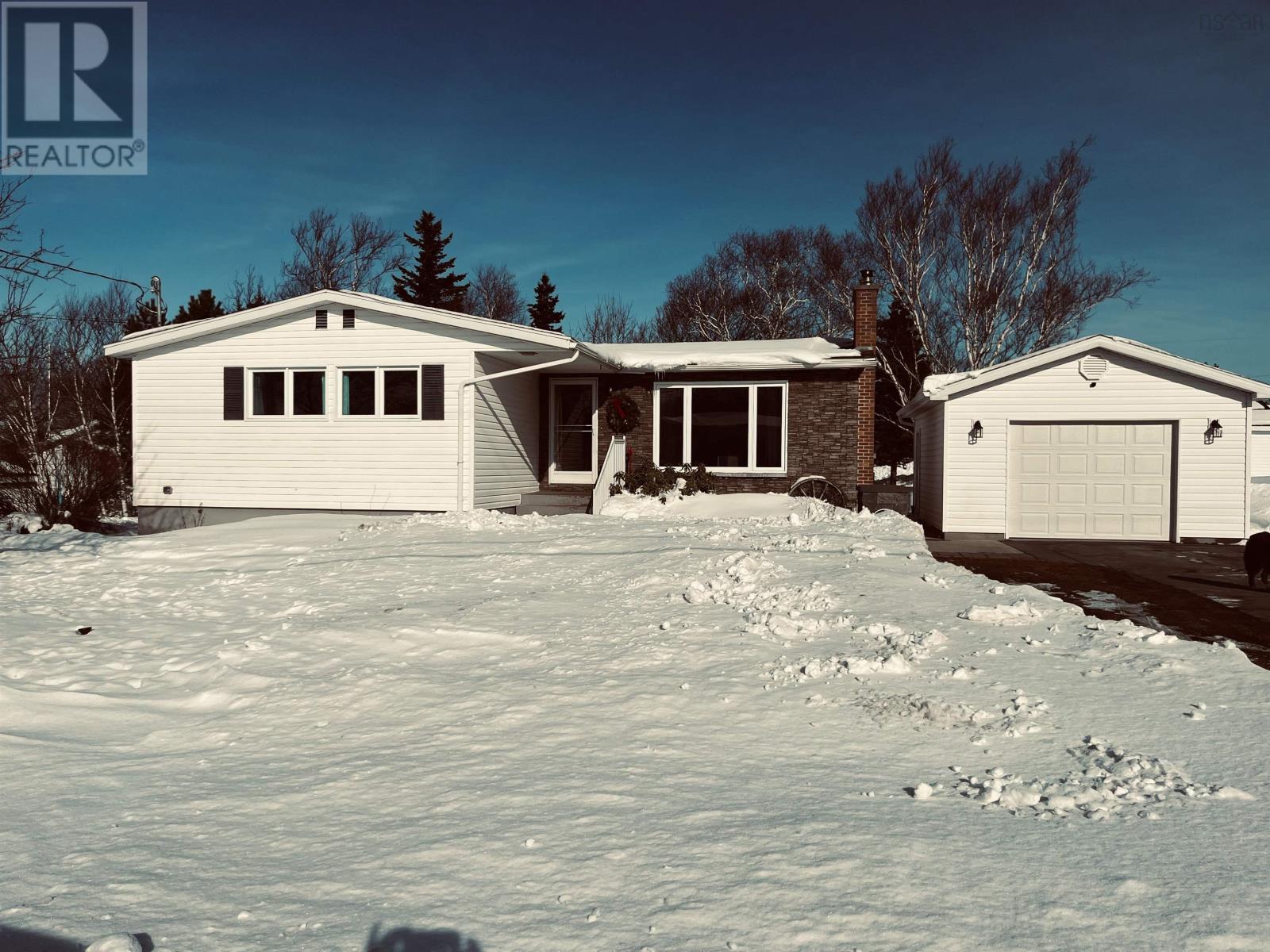 10 Don-Gordon Street, Glace Bay, Nova Scotia