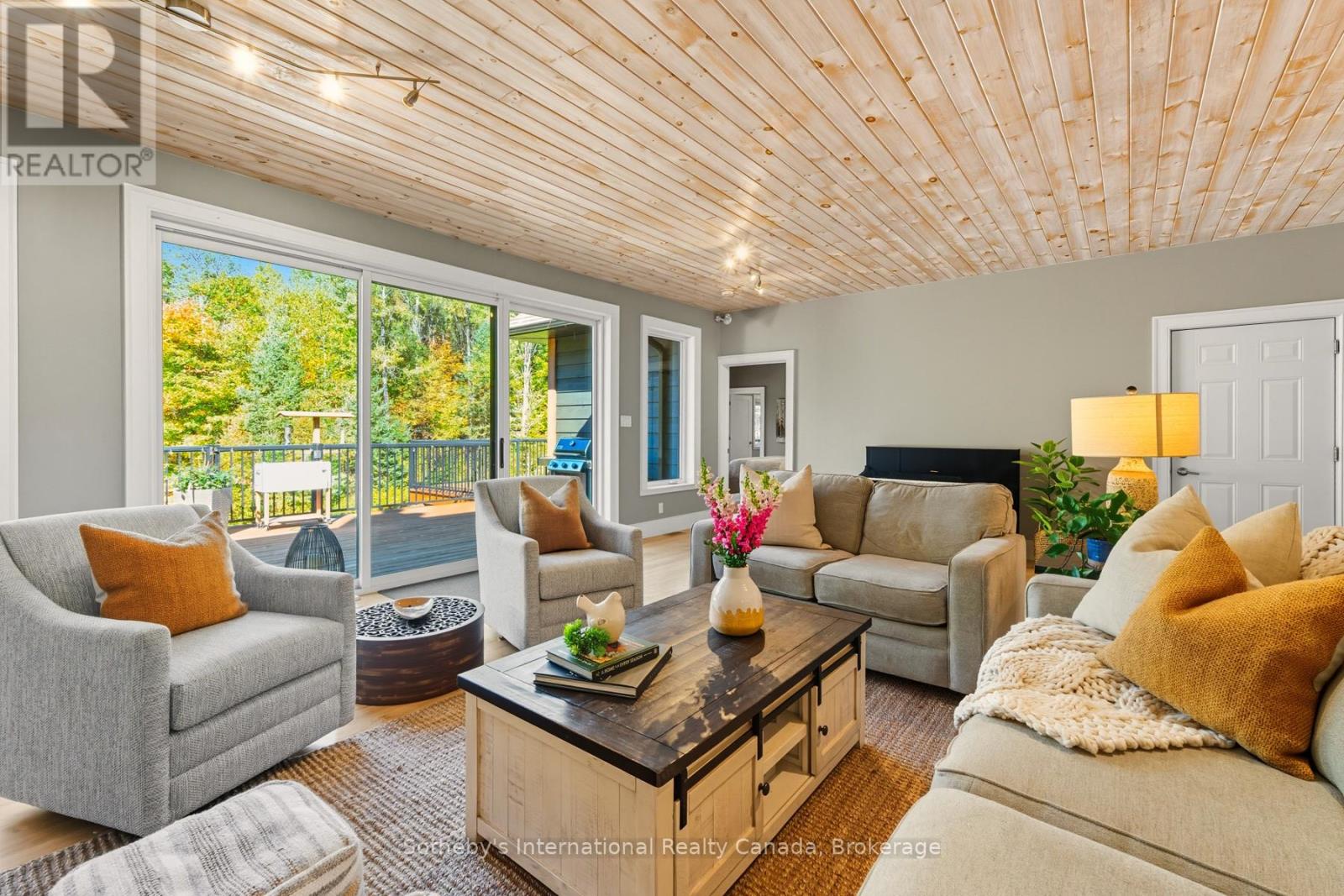 64 Bowyer Road, Huntsville, Ontario  P1H 2J4 - Photo 19 - X12448426