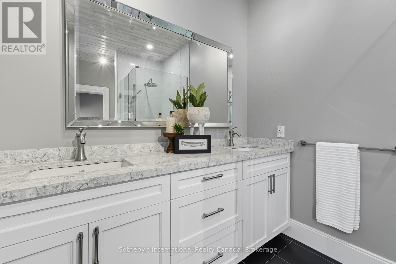 64 Bowyer Road, Huntsville, Ontario  P1H 2J4 - Photo 23 - X12448426