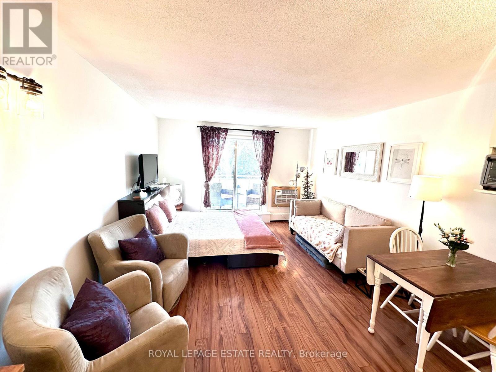 309 - 123 Woodbine Avenue, Toronto, Ontario  M4L 3V8 - Photo 2 - E12768570