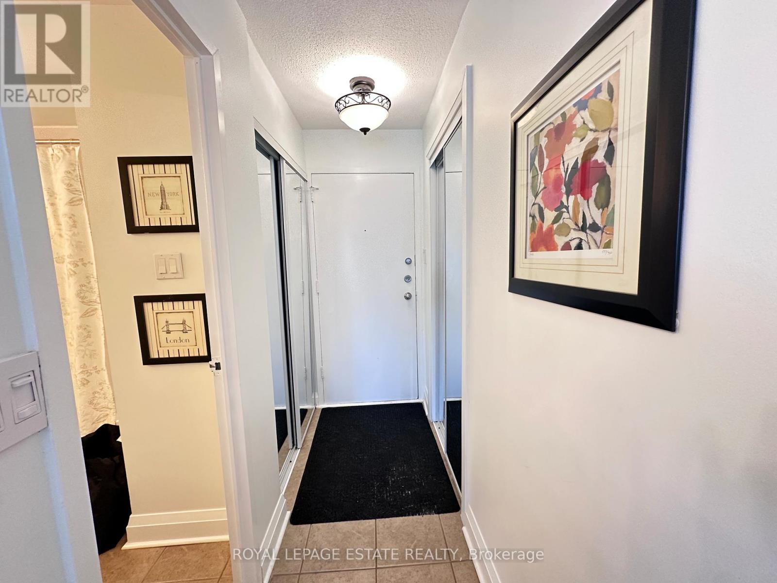 309 - 123 Woodbine Avenue, Toronto, Ontario  M4L 3V8 - Photo 4 - E12768570