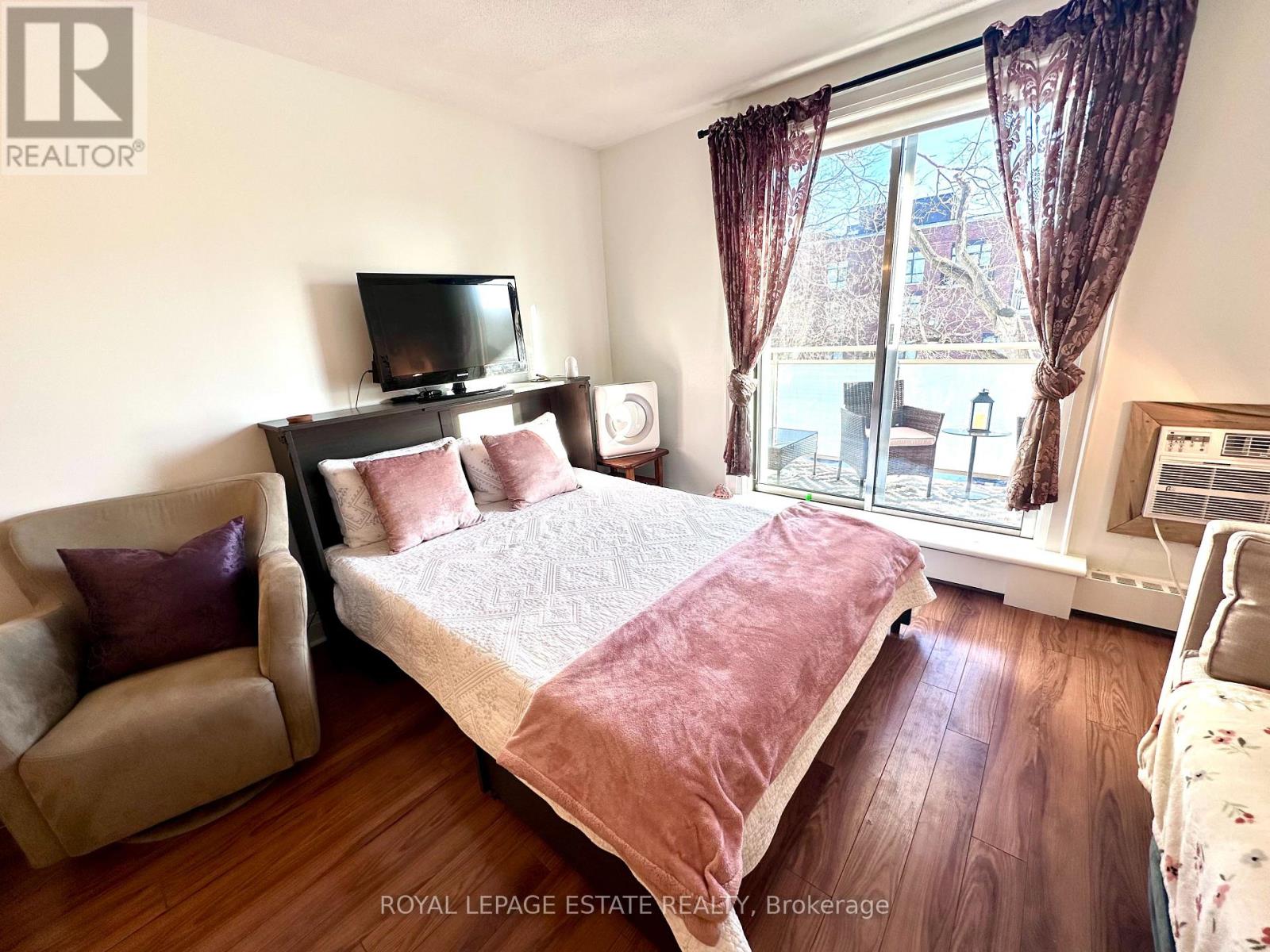 309 - 123 Woodbine Avenue, Toronto, Ontario  M4L 3V8 - Photo 7 - E12768570