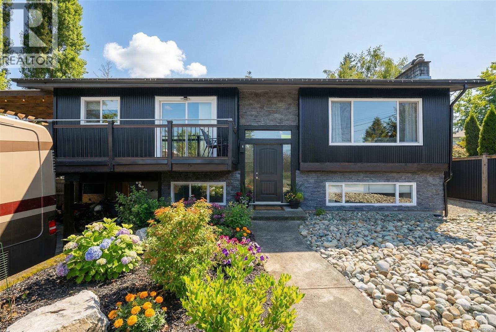 3422 Markham Pl, Port Alberni, British Columbia  V9Y 8T1 - Photo 1 - 1023662