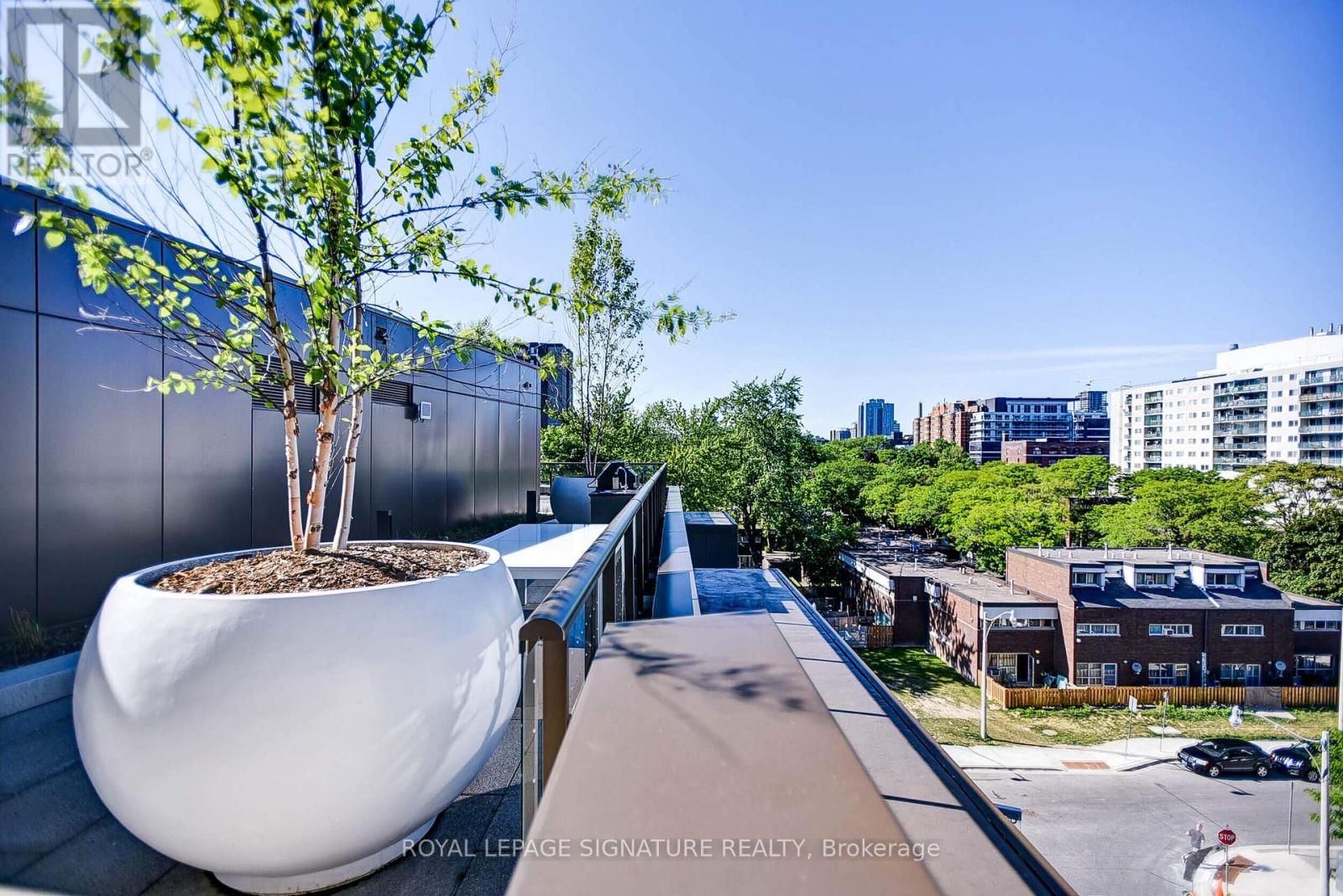 506 - 80 Vanauley Street, Toronto, Ontario  M5T 2H6 - Photo 18 - C12769850