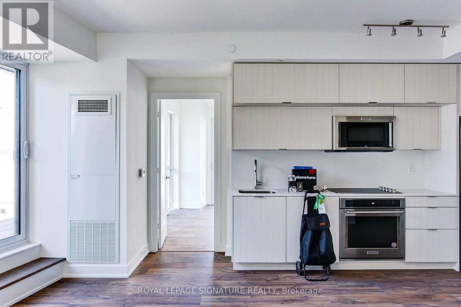 506 - 80 Vanauley Street, Toronto, Ontario  M5T 2H6 - Photo 7 - C12769850