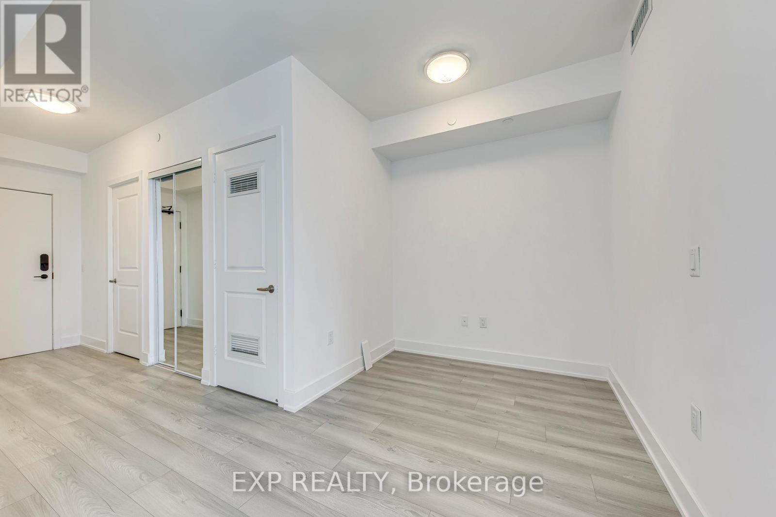 2107 - 4655 4655 Metcalfe Avenue, Mississauga, Ontario  L5M 0Z7 - Photo 14 - W12768990