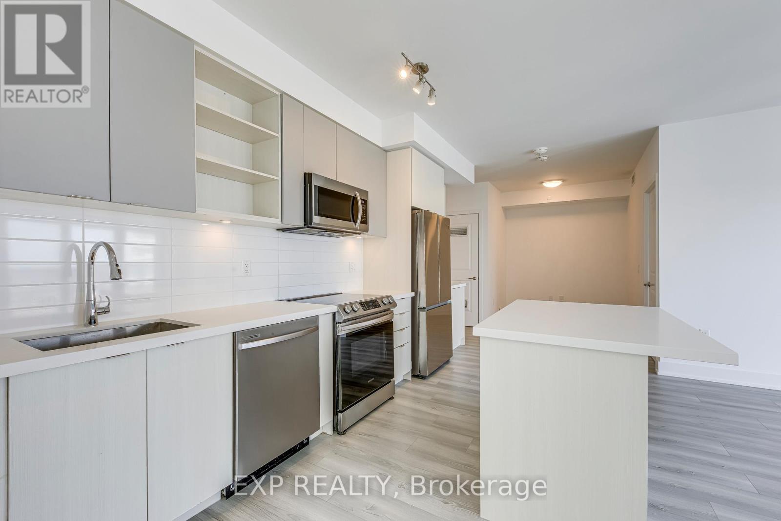 2107 - 4655 4655 Metcalfe Avenue, Mississauga, Ontario  L5M 0Z7 - Photo 7 - W12768990