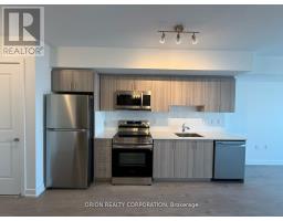 715 - 556 MARLEE AVENUE, Toronto, Ontario