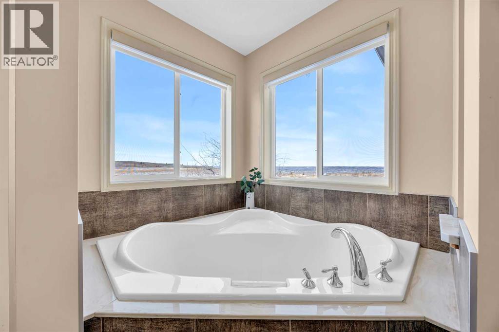 100 Cougarstone Manor Sw, Calgary, Alberta  T3H 5N5 - Photo 26 - A2282643