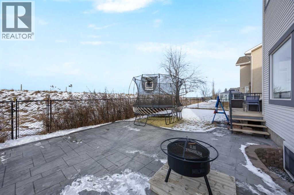 100 Cougarstone Manor Sw, Calgary, Alberta  T3H 5N5 - Photo 46 - A2282643