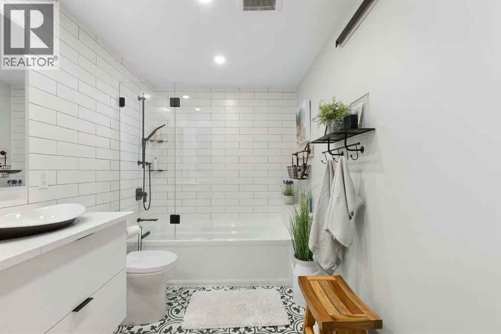 825, 860 Midridge Drive Se, Calgary, Alberta  T2X 1K1 - Photo 24 - A2283660