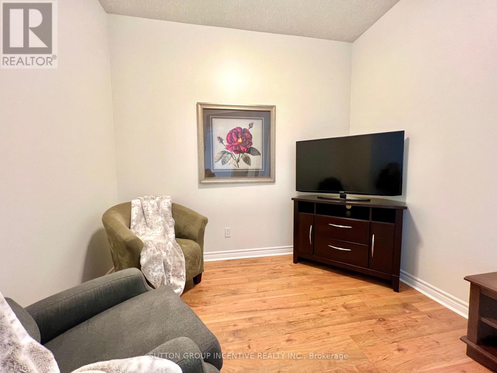 1210 - 37 Ellen Street, Barrie, Ontario  L4N 6E9 - Photo 44 - S12752470