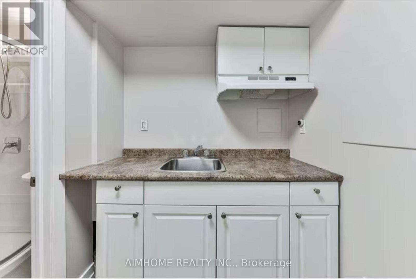 Bsmt - 401 Kittridge Road, Oakville, Ontario  L6H 7K6 - Photo 7 - W12599338