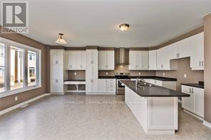 218 Ponderosa Street, Ottawa, Ontario  K2S 1E7 - Photo 3 - X12769880