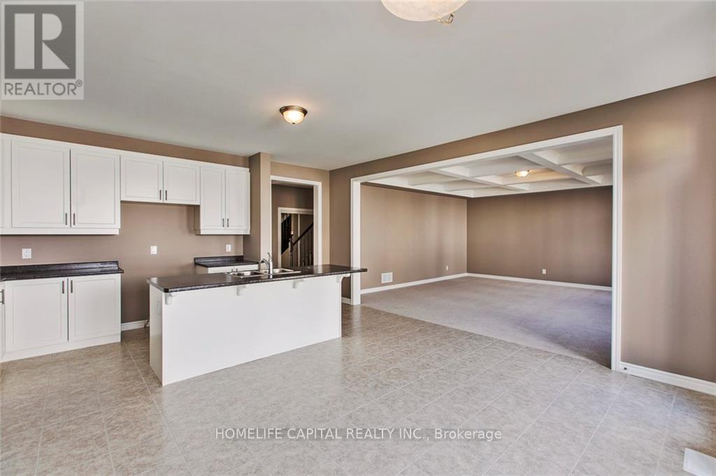 218 Ponderosa Street, Ottawa, Ontario  K2S 1E7 - Photo 5 - X12769880