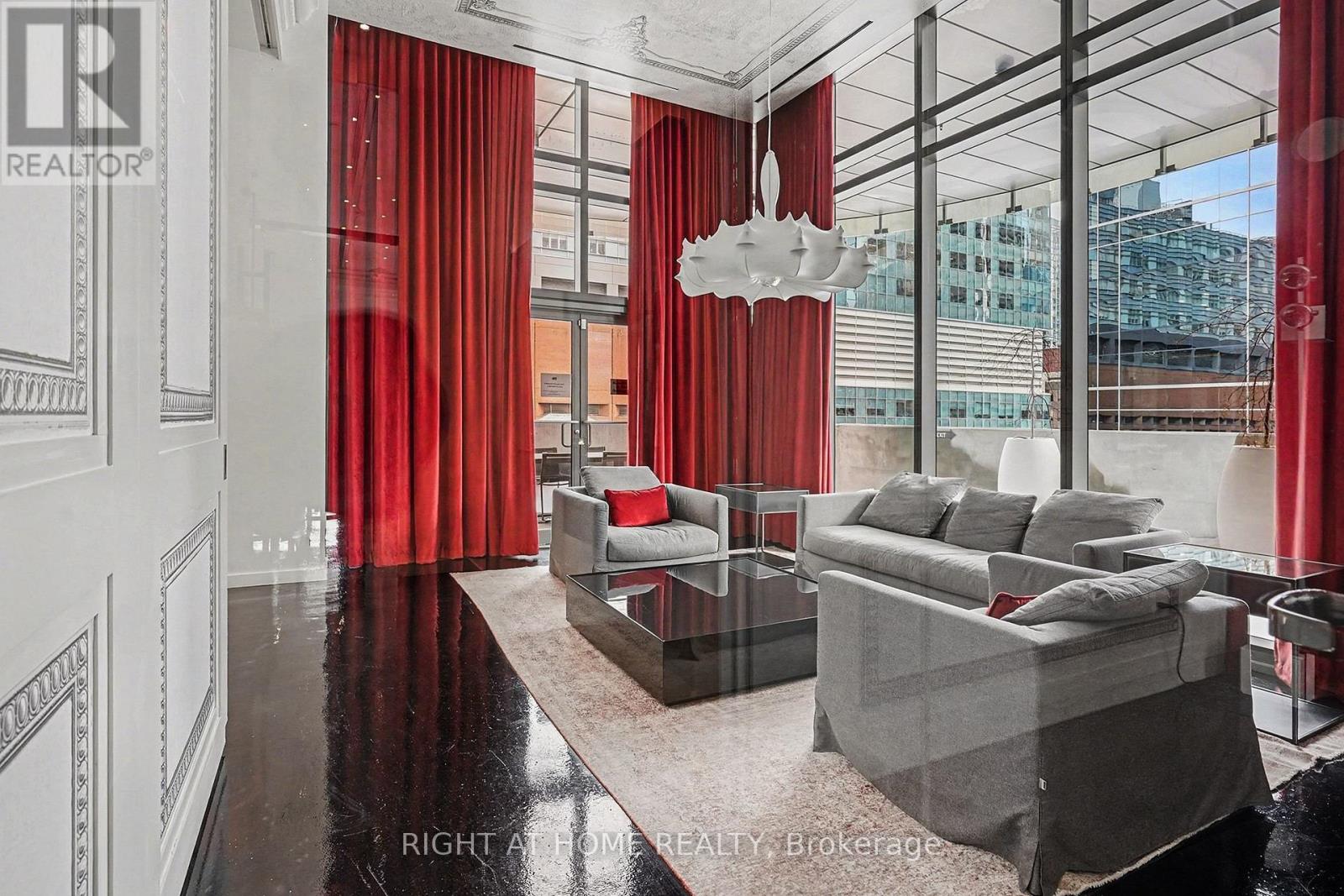 1307 - 197 Yonge Street, Toronto, Ontario  M5B 0C1 - Photo 16 - C12769864