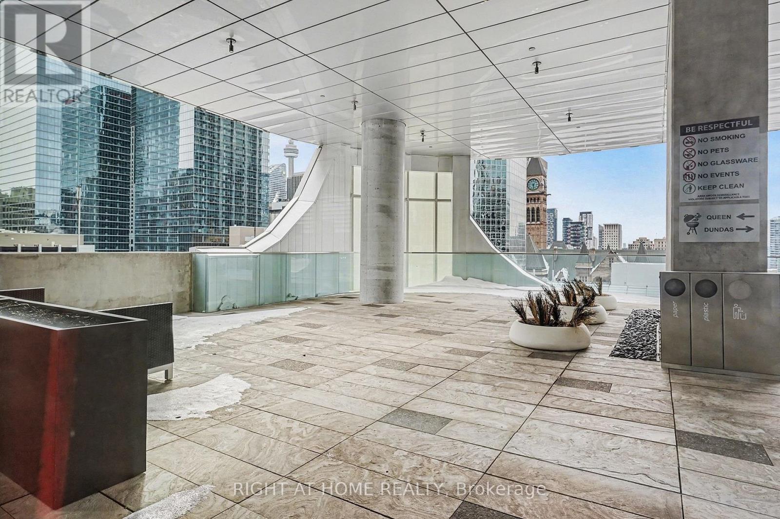 1307 - 197 Yonge Street, Toronto, Ontario  M5B 0C1 - Photo 20 - C12769864