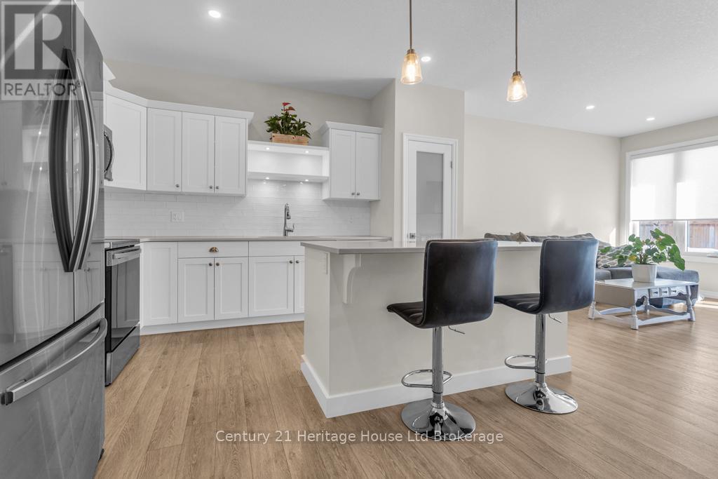 19 Livingston Drive, Tillsonburg, Ontario  N4G 0J3 - Photo 5 - X12764156