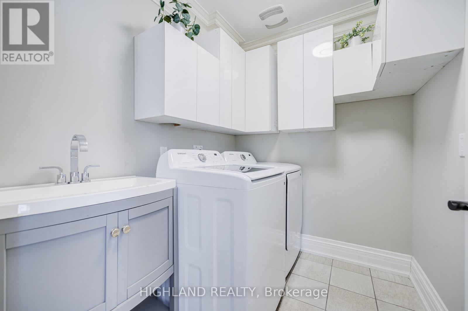 108 Livno Common, Oakville, Ontario  L6L 1H1 - Photo 38 - W12769882