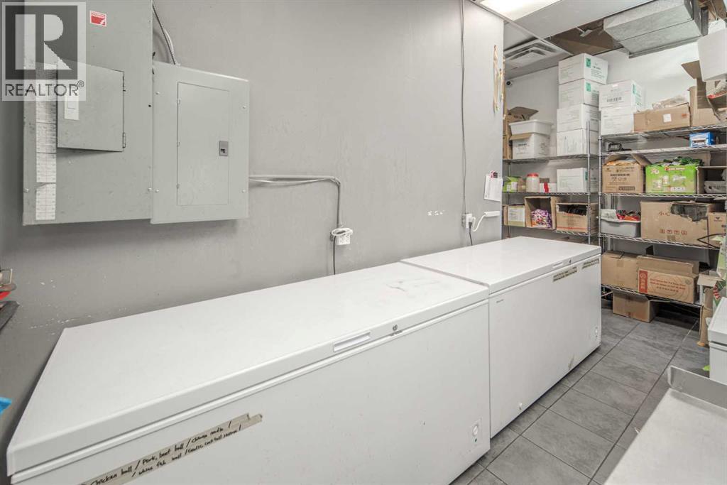 2111 Centre Street Nw, Calgary, Alberta  T2E 2T2 - Photo 28 - A2276624