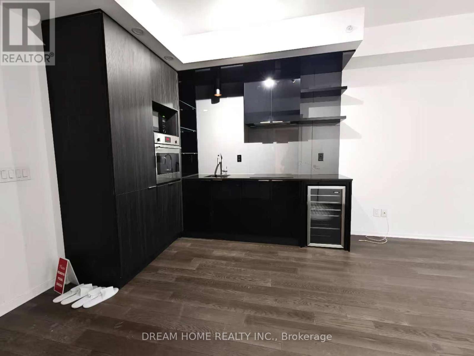 810 - 70 Temperance Street, Toronto, Ontario  M5H 4E8 - Photo 7 - C12754266