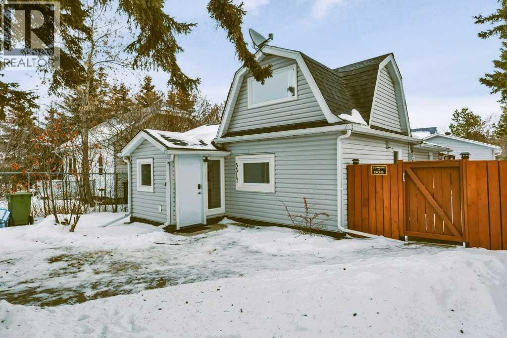 5317 50 Street, Rimbey, Alberta  T0C 2J0 - Photo 2 - A2278483