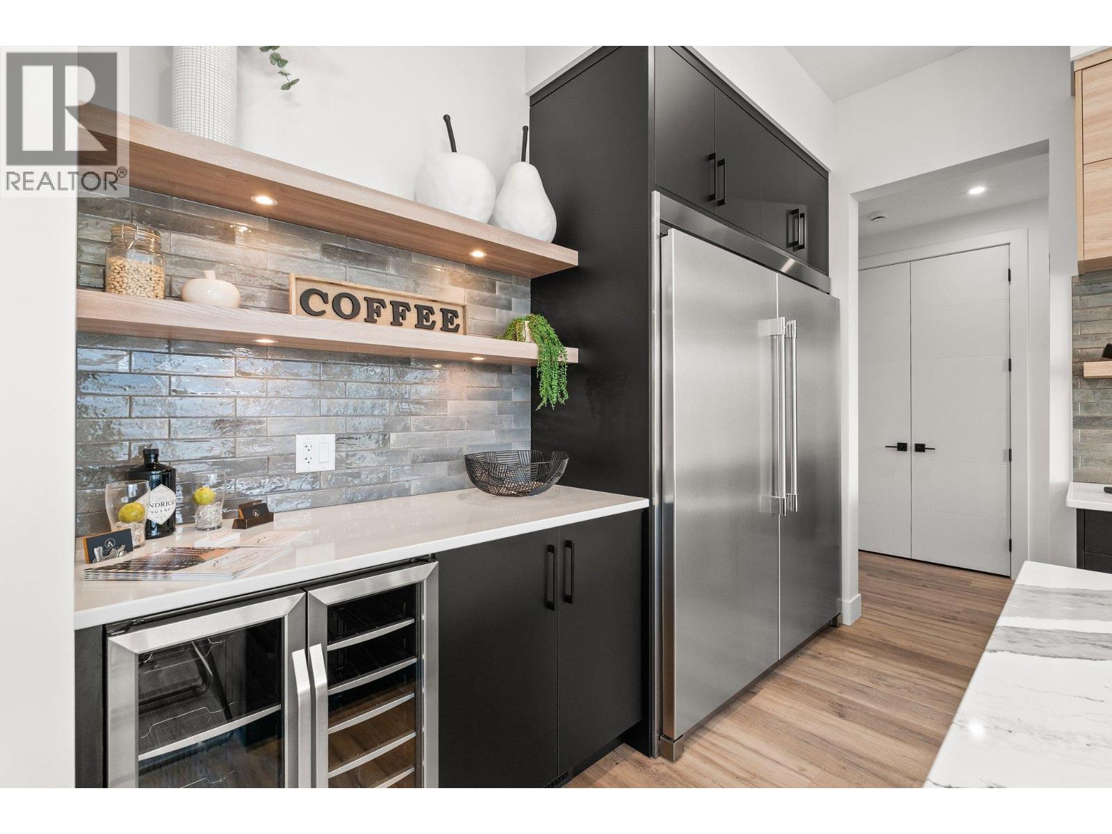 901 Melrose Street Kelowna Photo 9