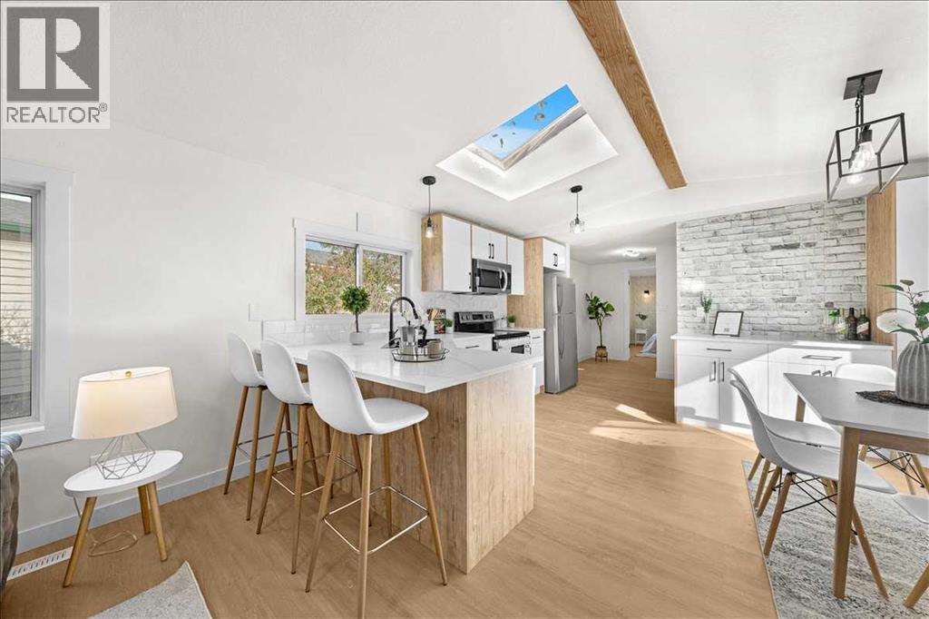 210 Erin Woods Circle Se, Calgary, Alberta  T2B 3E1 - Photo 27 - A2265036