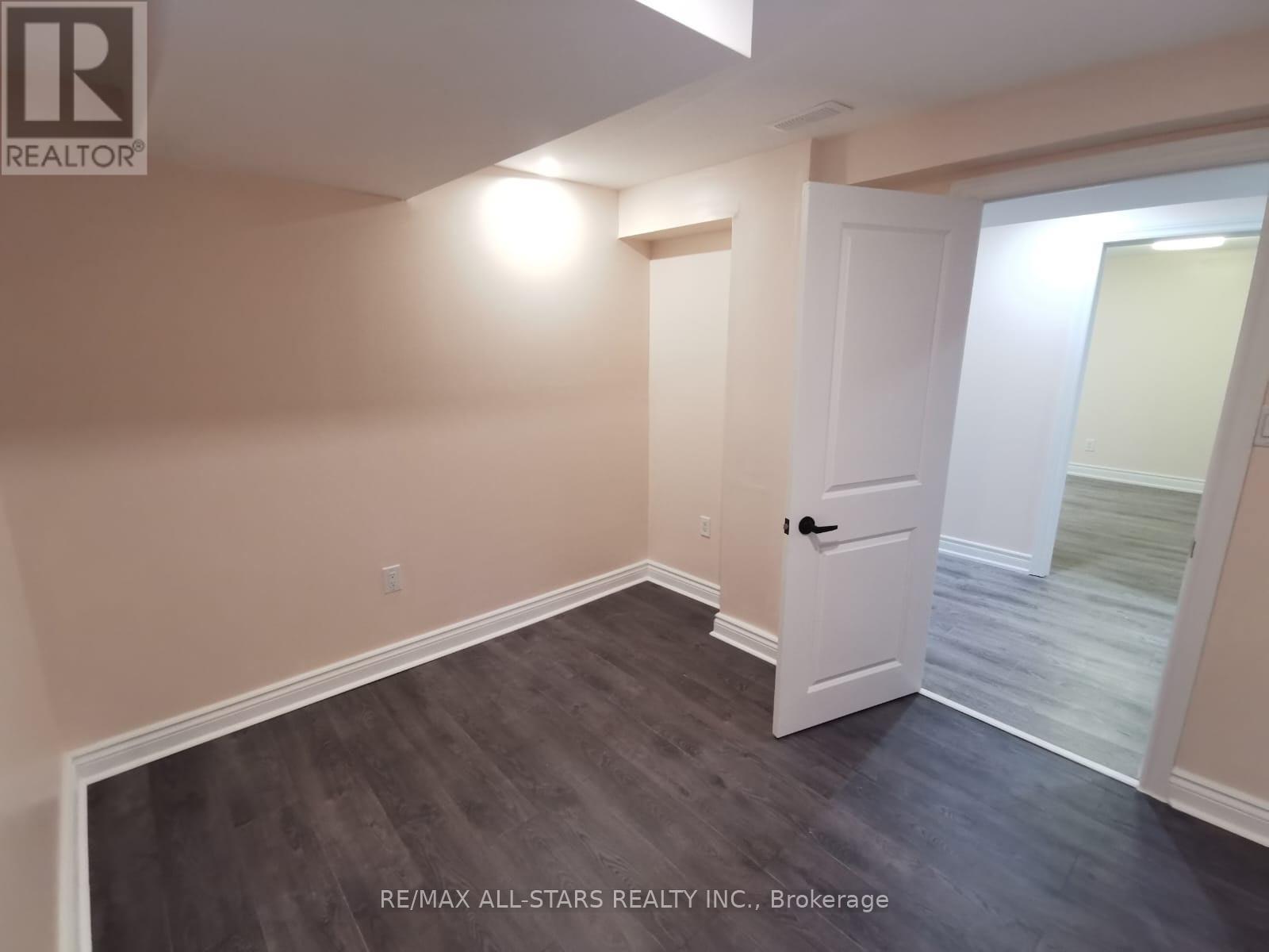 Bsmnt - 48 Fencerow Drive, Whitby, Ontario  L1R 1Y3 - Photo 5 - E12769902