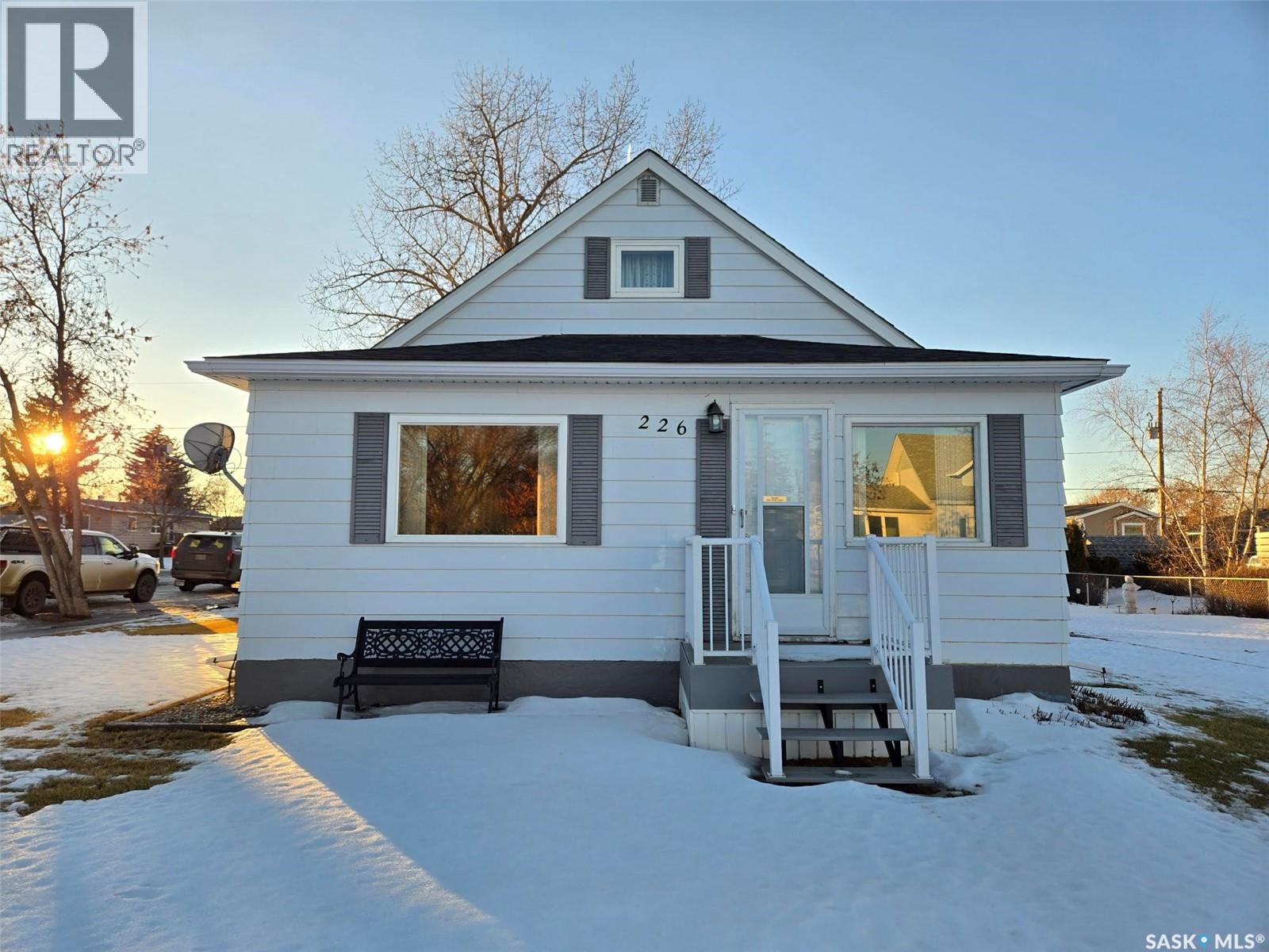 226 1st STREET W, kyle, Saskatchewan