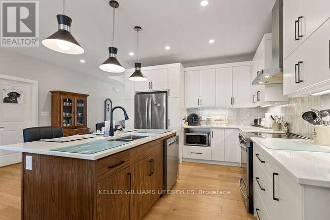 23 Elliot Street, Strathroy-Caradoc, Ontario  N7G 3H4 - Photo 8 - X12769916