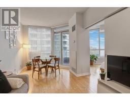 1617 - 230 QUEENS QUAY W, Toronto, Ontario