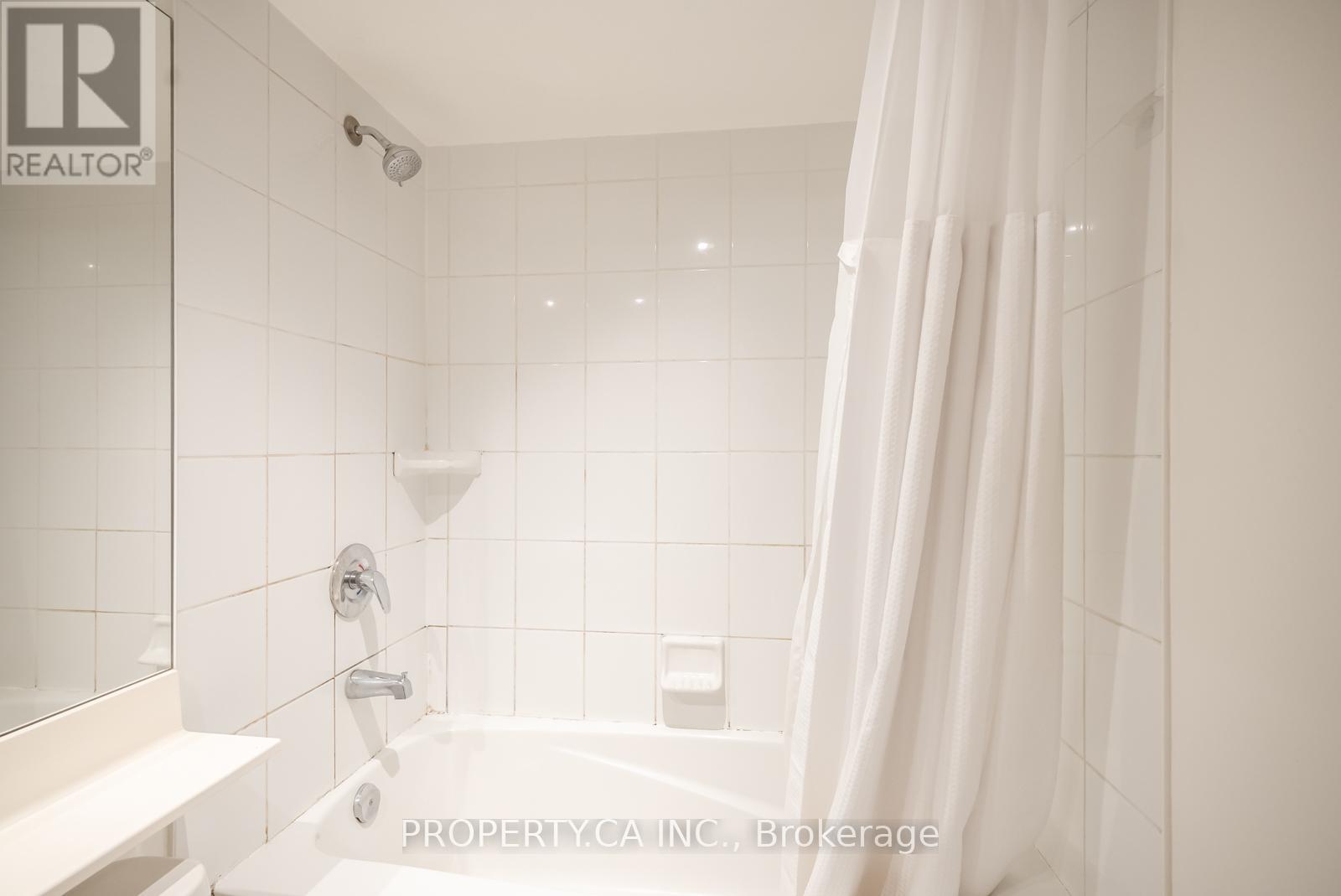 423 - 270 Wellington Street W, Toronto, Ontario  M5V 3P5 - Photo 14 - C12769928