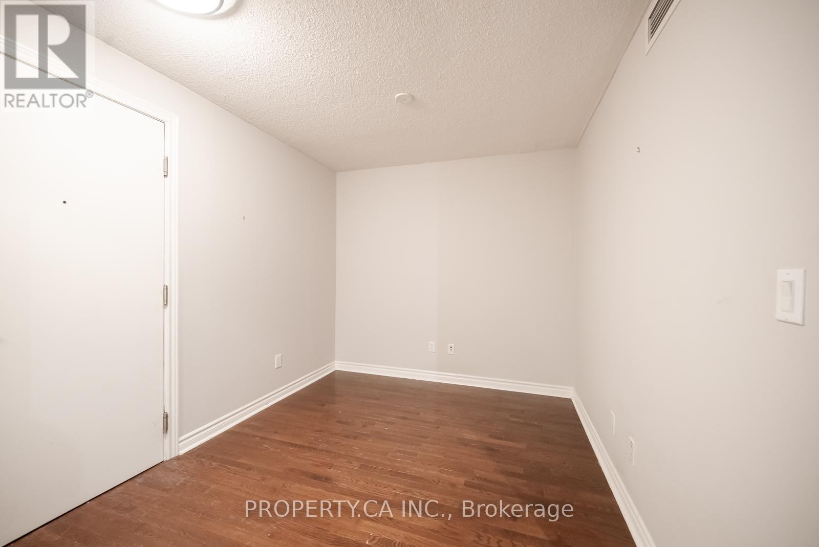 423 - 270 Wellington Street W, Toronto, Ontario  M5V 3P5 - Photo 16 - C12769928