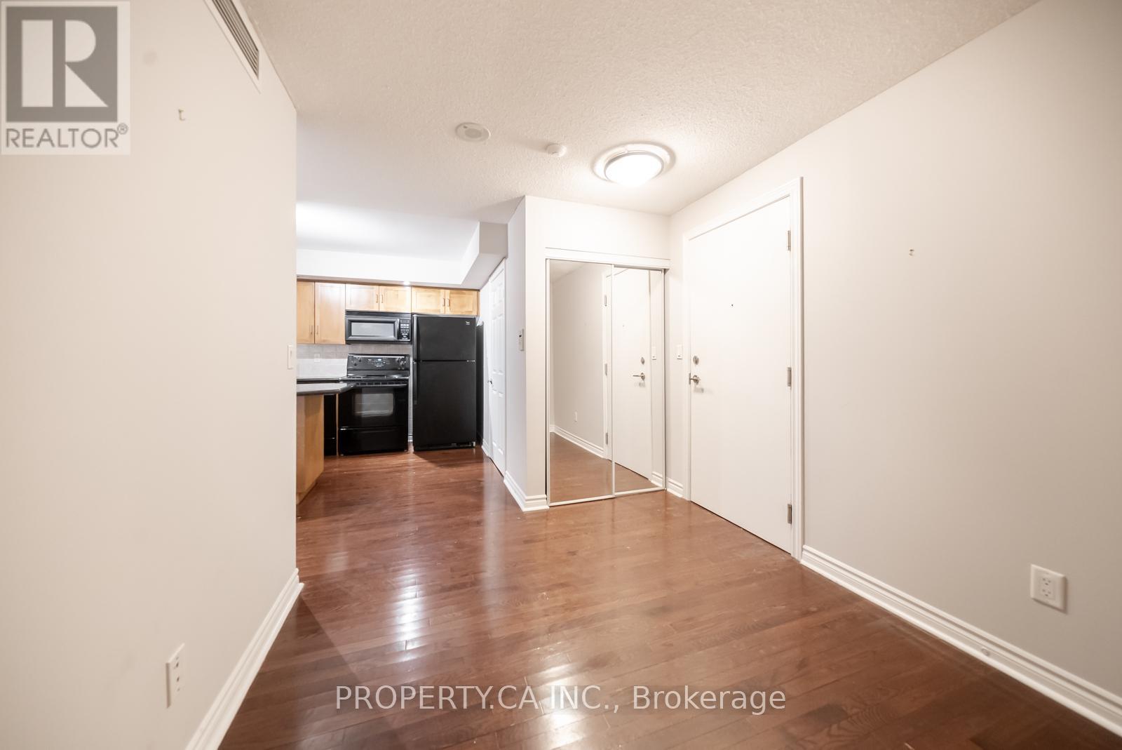 423 - 270 Wellington Street W, Toronto, Ontario  M5V 3P5 - Photo 17 - C12769928