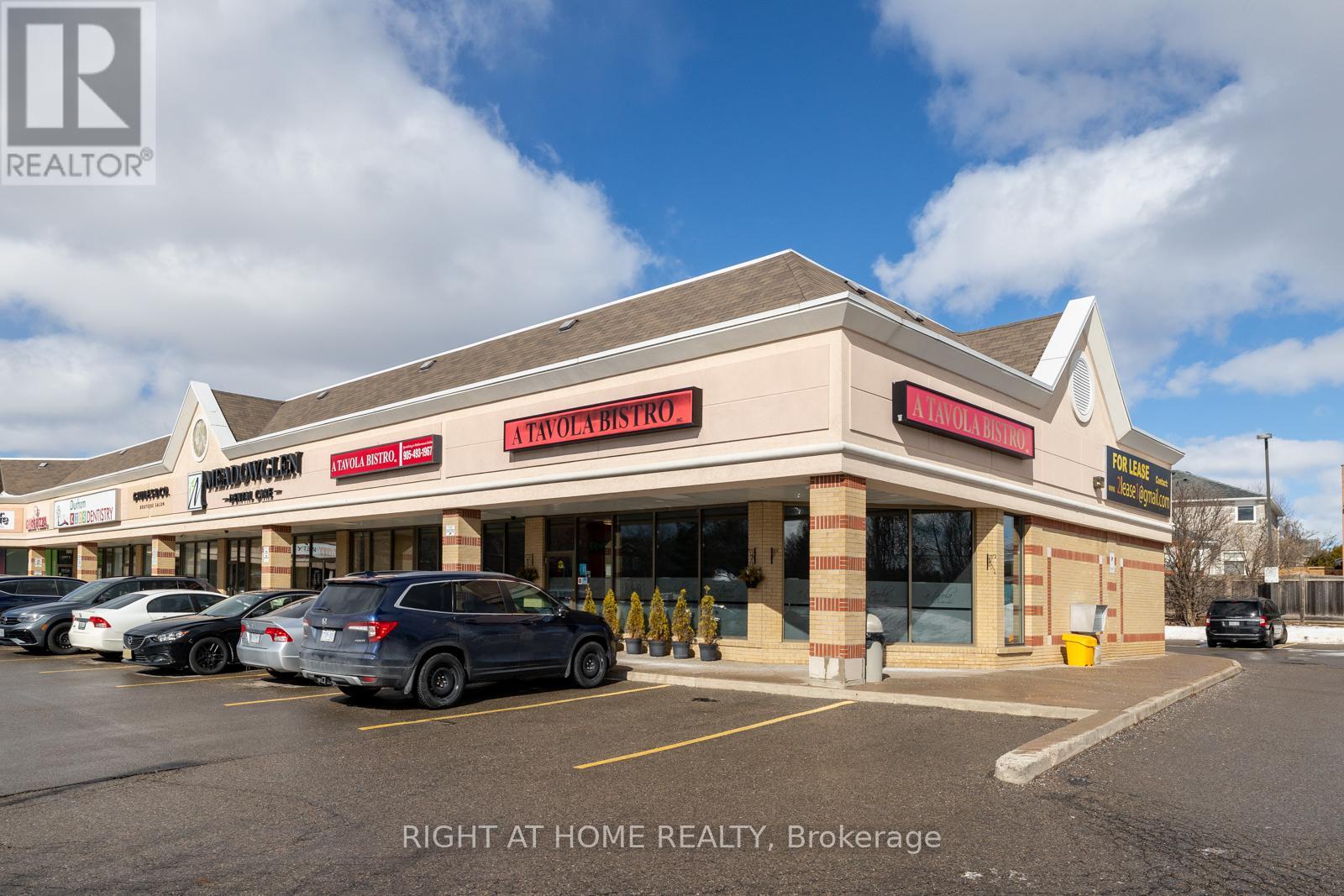 2 - 10 MEADOWGLEN DRIVE, Whitby, Ontario