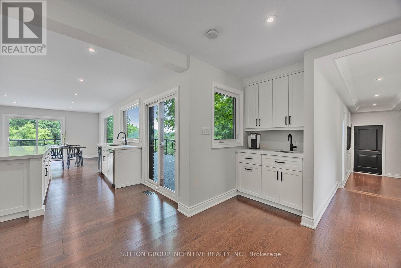 214 Hickory Lane, Barrie, Ontario  L4N 4J8 - Photo 18 - S12769920