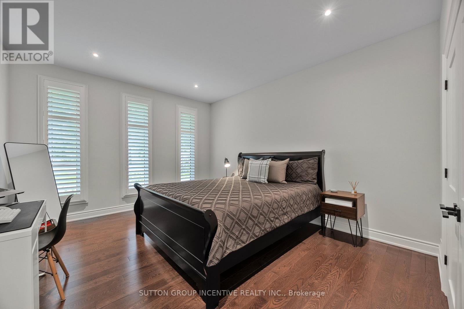 214 Hickory Lane, Barrie, Ontario  L4N 4J8 - Photo 33 - S12769920