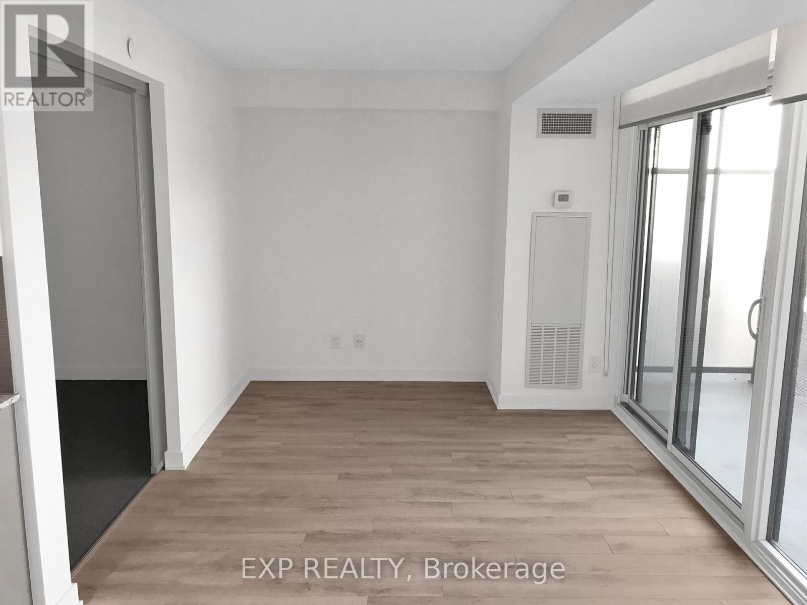 601 - 160 FLEMINGTON ROAD, Toronto, Ontario