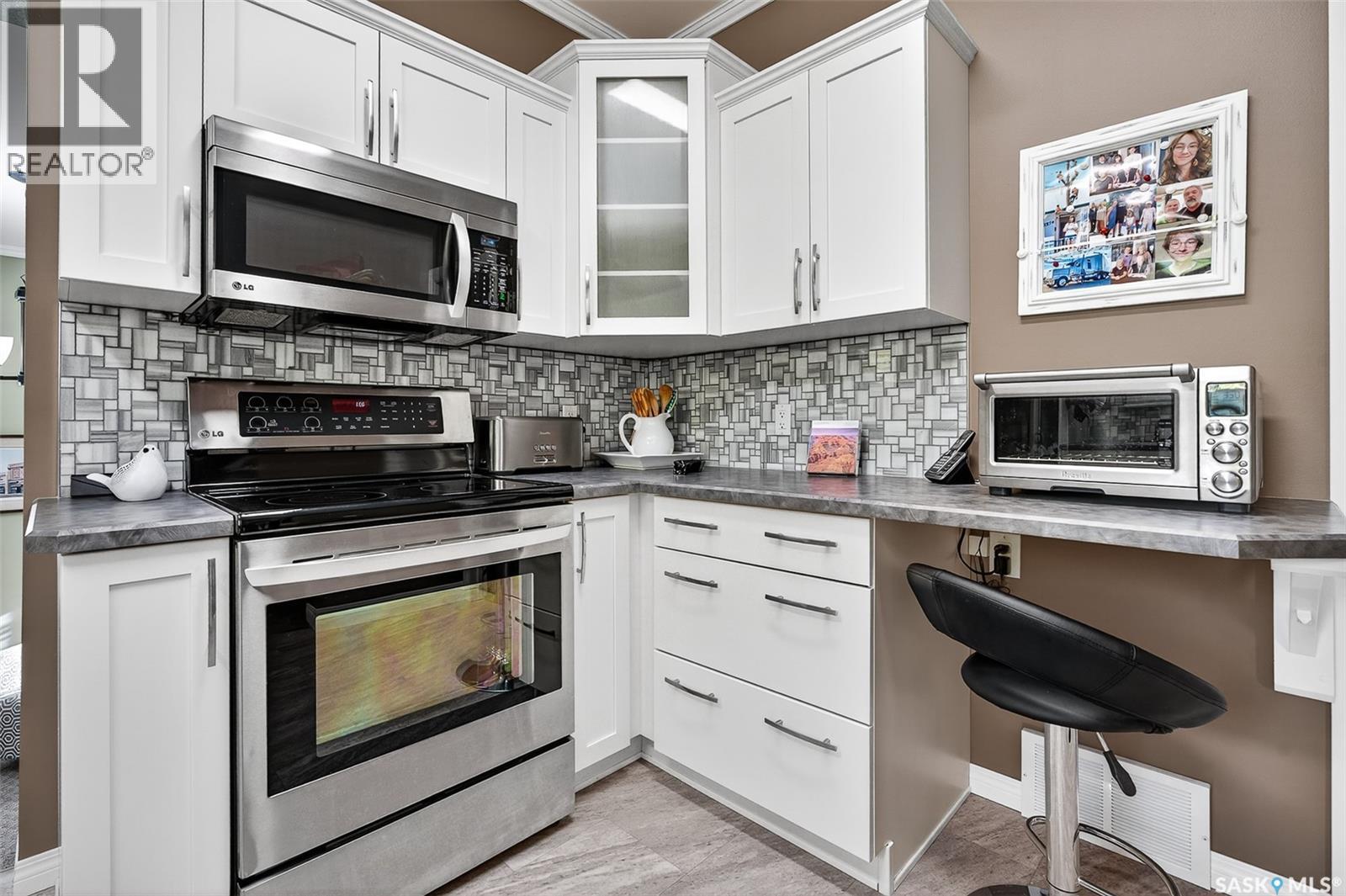 1151 1st Avenue Nw, Moose Jaw, Saskatchewan  S6H 3N4 - Photo 27 - SK028142