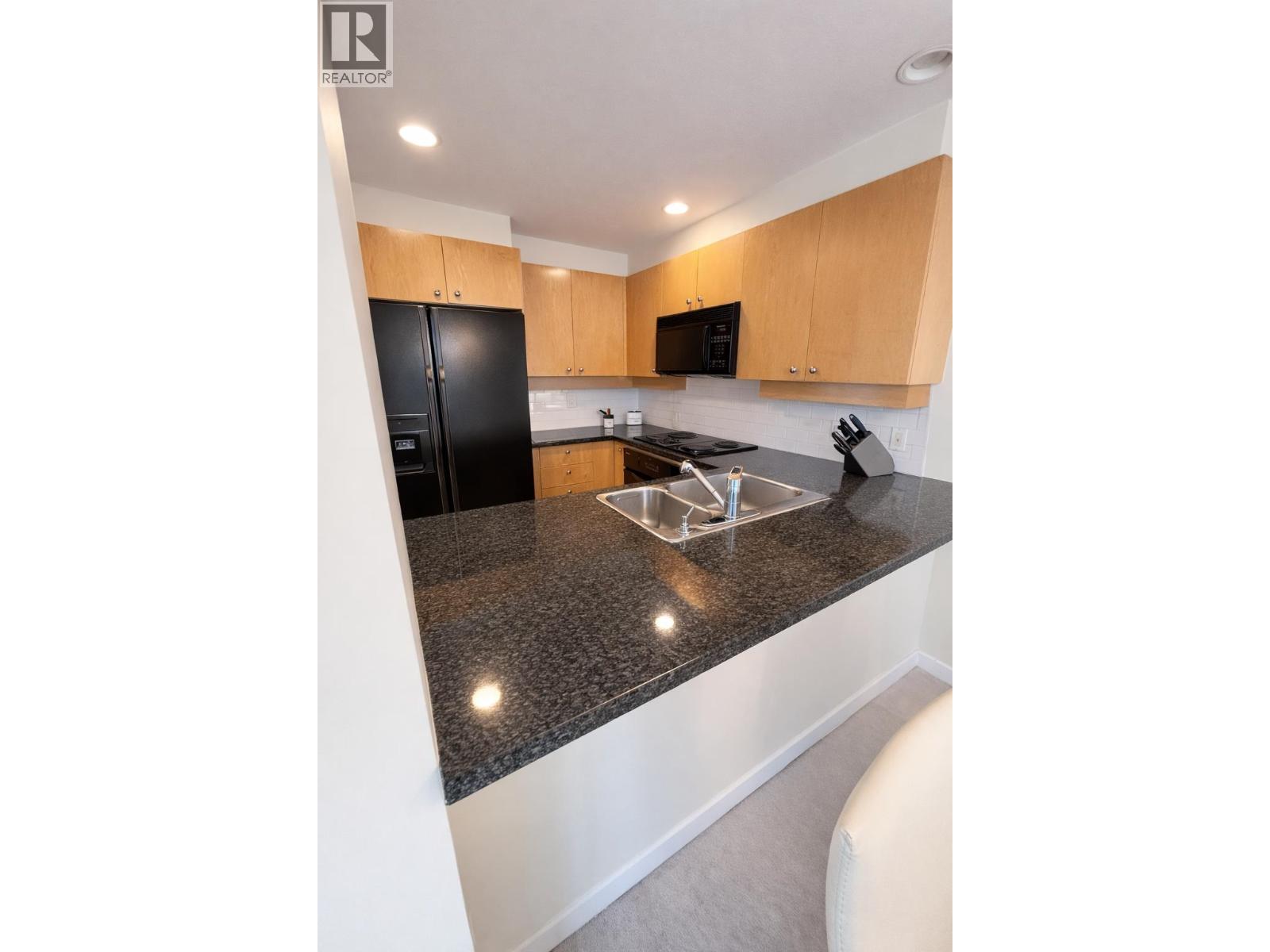 Listing Picture 9 of 17 : 1204 1710 BAYSHORE DRIVE, Vancouver / 溫哥華 - 魯藝地產 Yvonne Lu Group - MLS Medallion Club Member