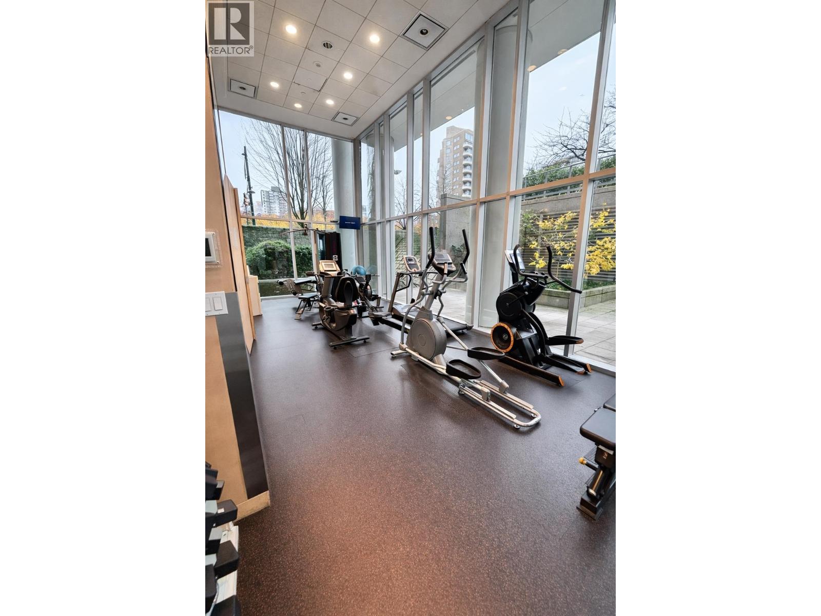 Listing Picture 17 of 17 : 1204 1710 BAYSHORE DRIVE, Vancouver / 溫哥華 - 魯藝地產 Yvonne Lu Group - MLS Medallion Club Member